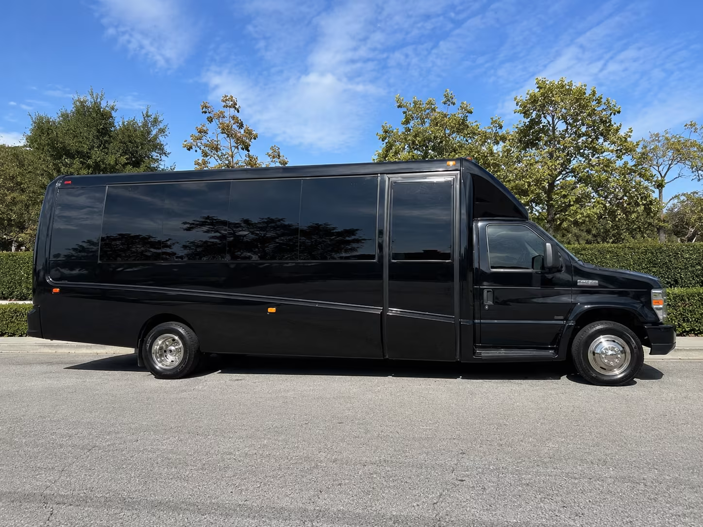 concert shuttle buses for large groups traveling to lenovo center from durham