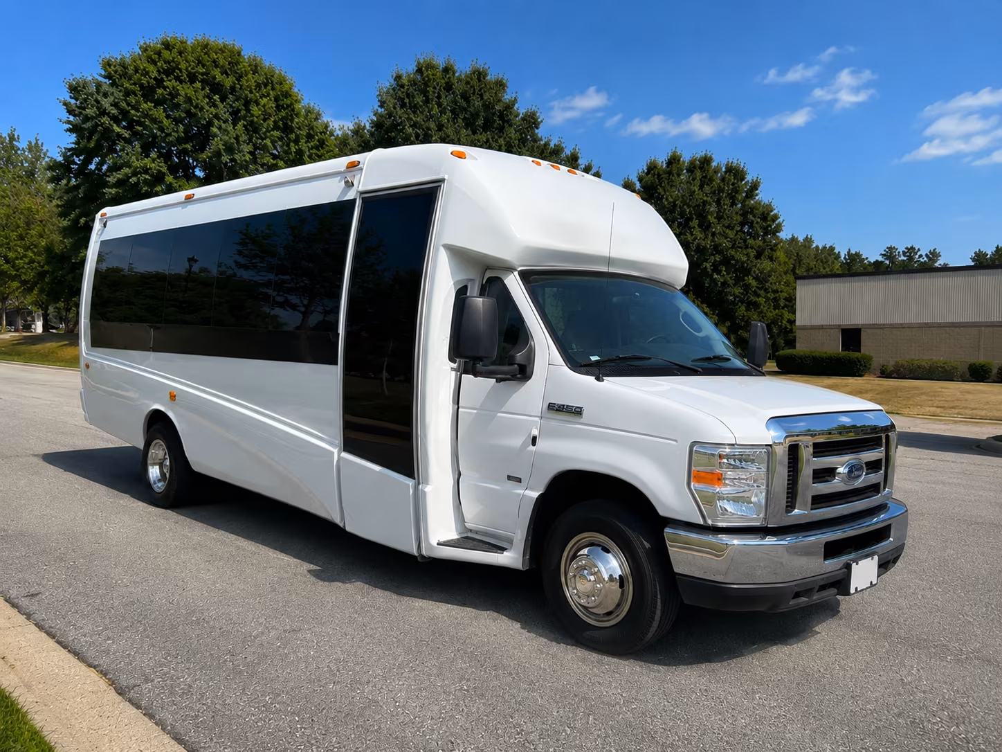 corporate airport transfer buses to and from rdu
