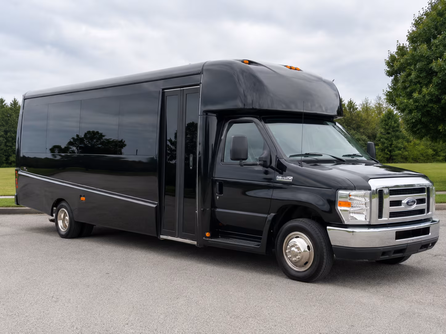 field trip bus rentals for overnight and extended durham area excursions