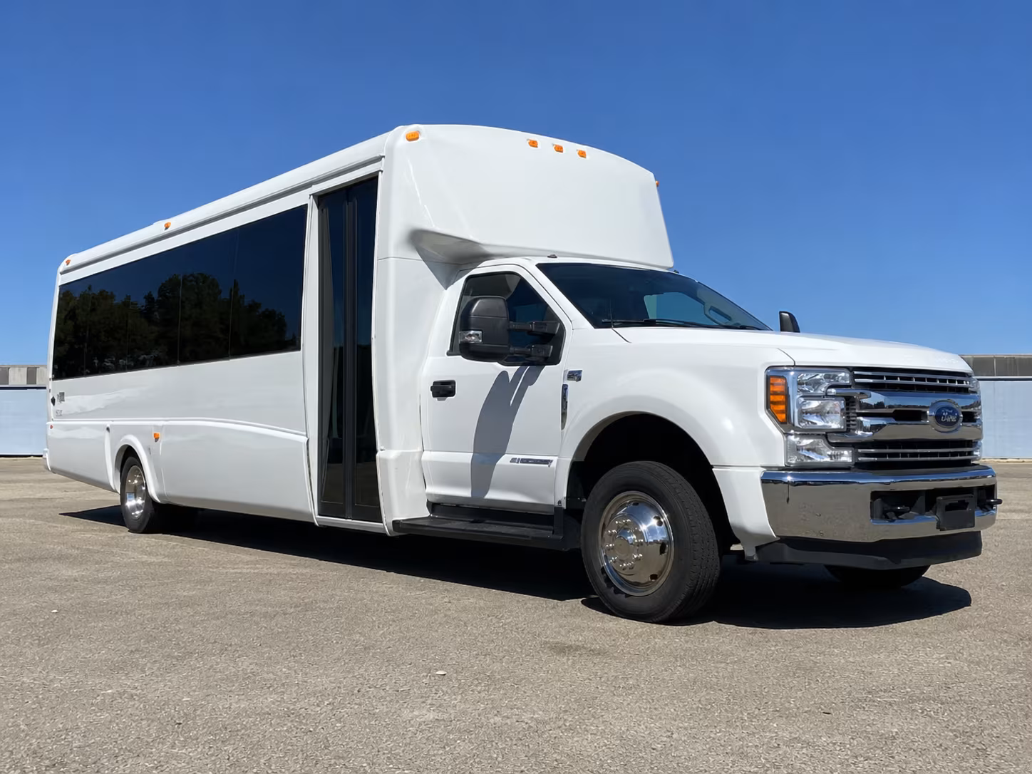 minibuses and charter buses for durham bulls and sporting event field trips
